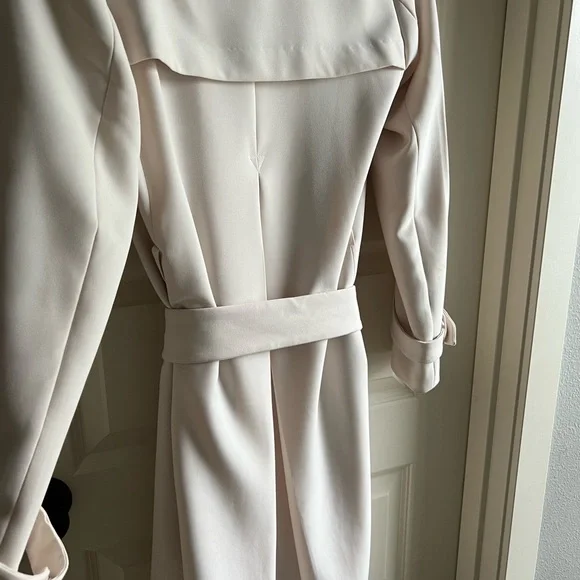 H&M trench jacket - Picture 3 of 3